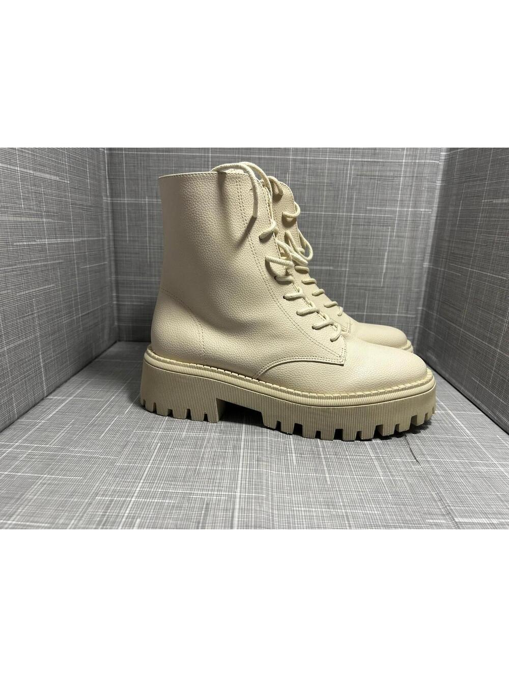 Arezzo Women Maya Lug Sole Platform Combat Boots Size US 7.5B Panacotta Beige